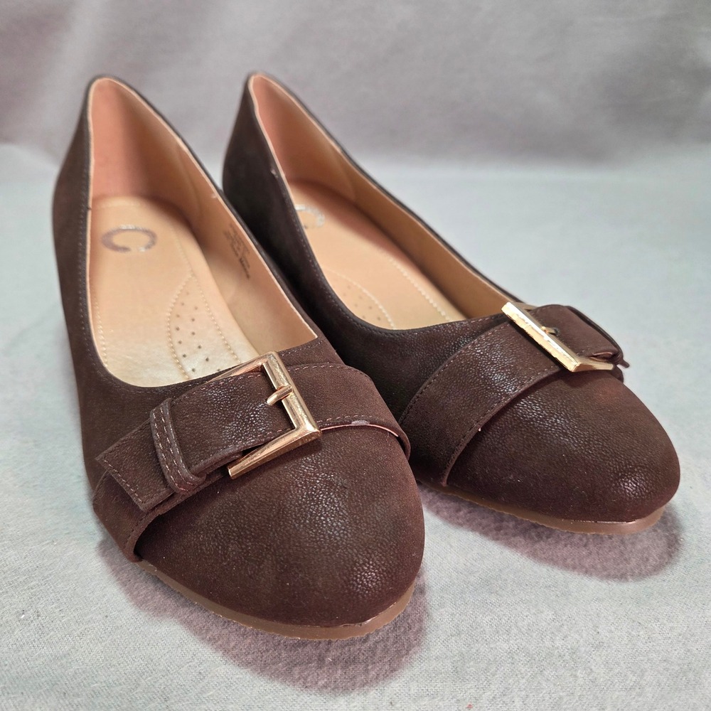 Journee Collection Graysn‎ Wedge Pumps Brown Buckle Faux Suede Professional 11